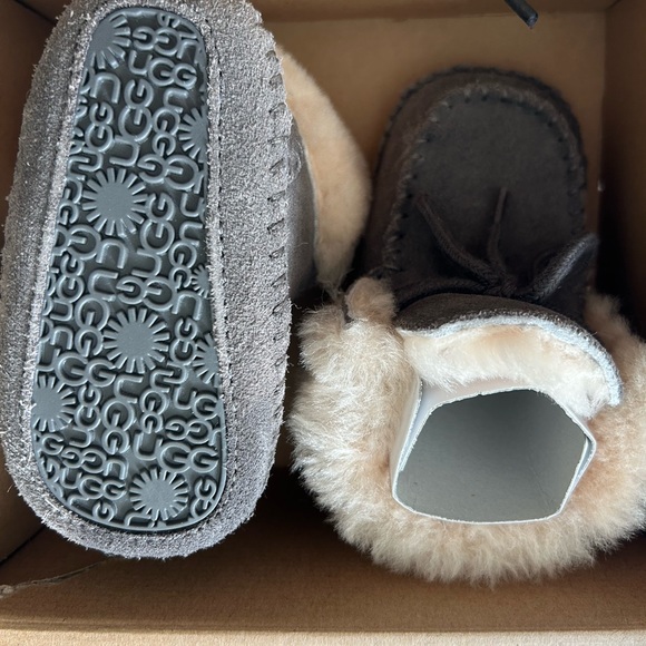 Baby 6-12 months. New in box - Picture 3 of 3